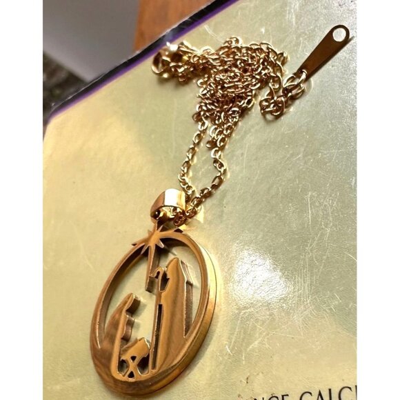 Nativity Scene Necklace Baby Jesus Jerusalem Christmas New 16 in Chain Extender - Picture 11 of 12